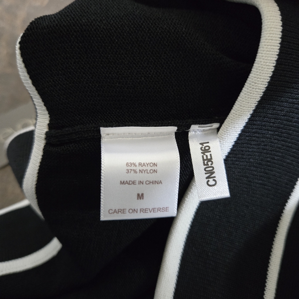 Eva Mendes Sweater Skirt, Medium - Picture 11 of 11